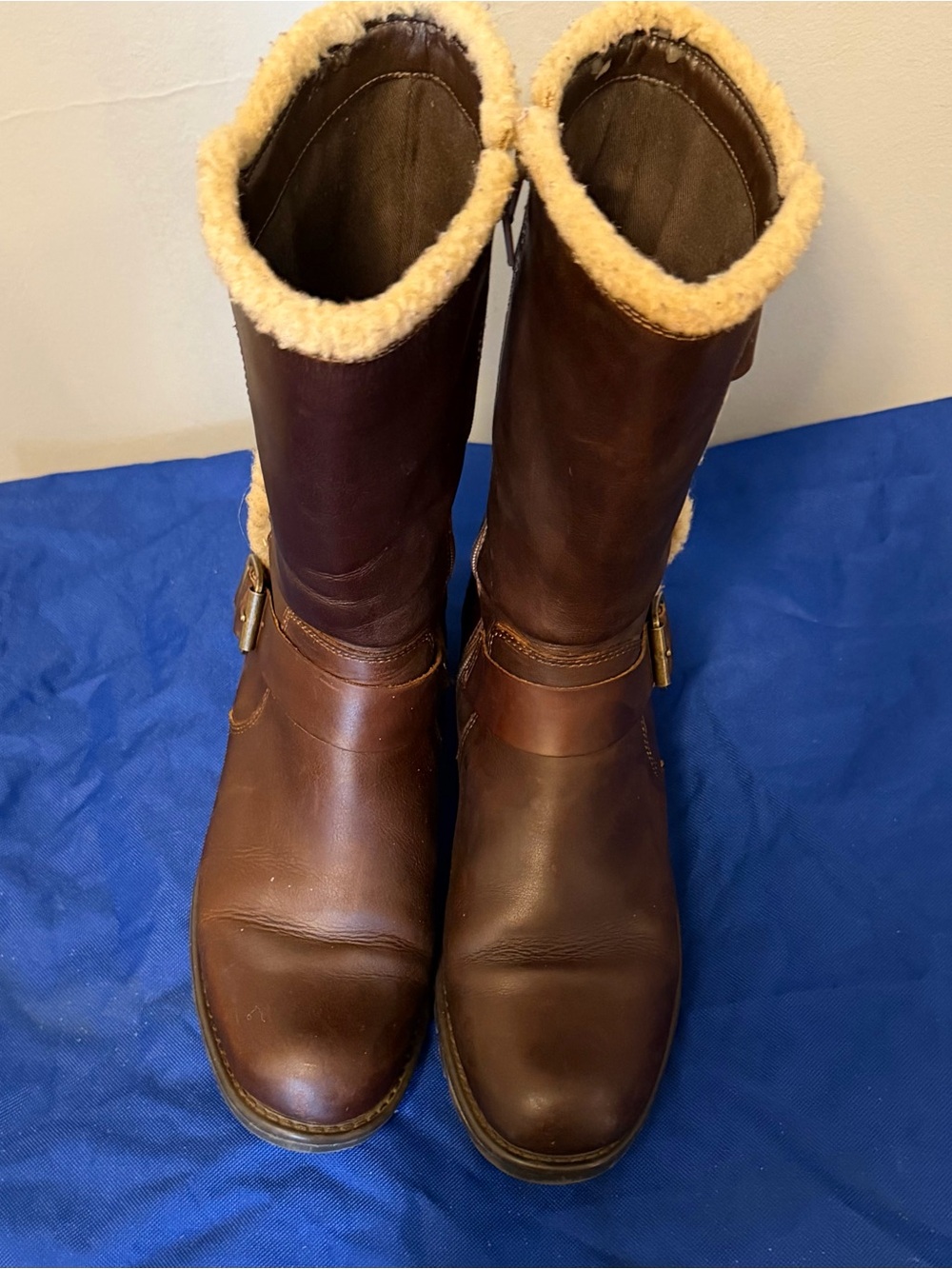 CLARKS 100% thick Leather brown with Shearling-Lined Mid-Calf Boots